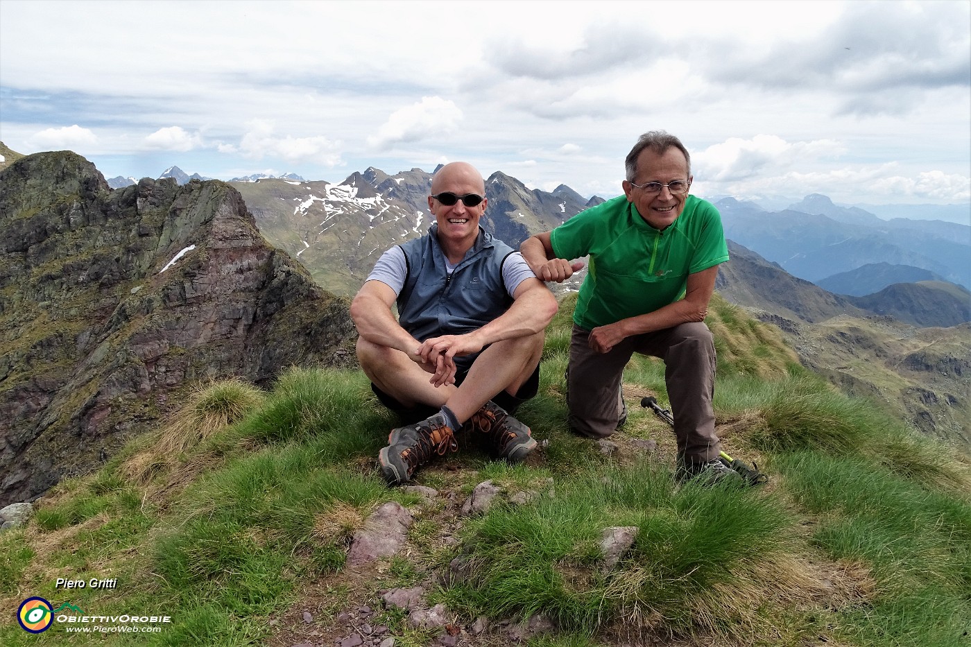 54 In vetta al Pietra Quadra (2388 m ).JPG